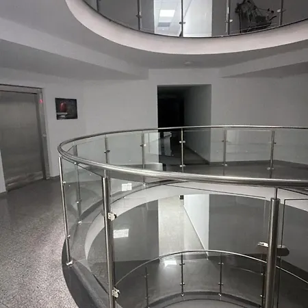 Elegant Vitan Two Bed Balcony&parking 公寓