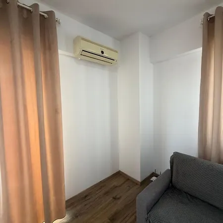 Elegant Vitan Two Bed Balcony&parking *